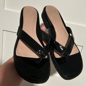 Taryn Rose Black Patent Leather Thong Sandals Size 11